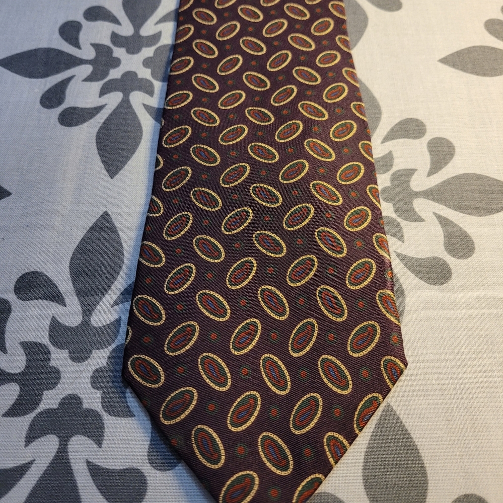 Tommy Hilfiger Silk Burgandy Tie